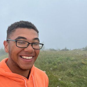 Meet your Posher, Evan